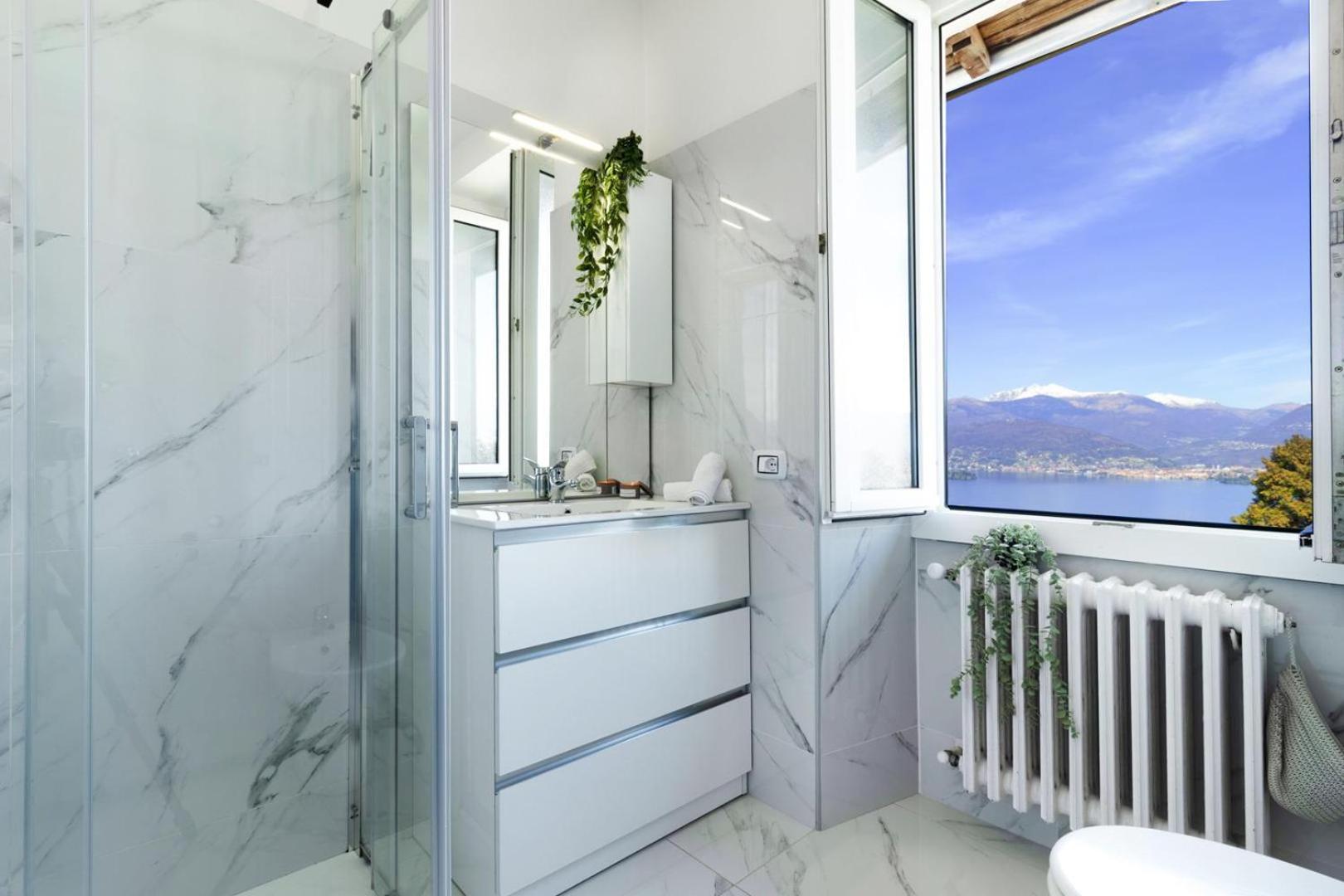 Guest house Rifugio Del - E Vista A Stresa! *